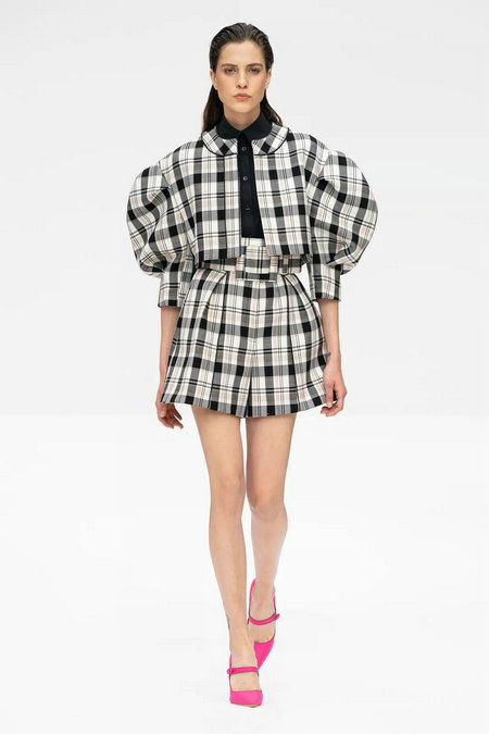 2020春夏流行復(fù)古風(fēng) 80年代服裝 重回時尚舞臺